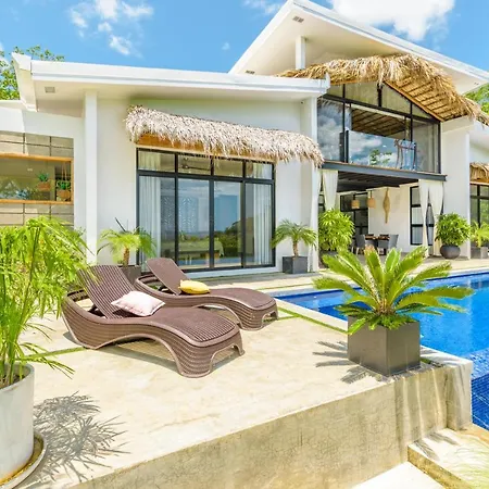 C O C O O N Tamarindo Villa