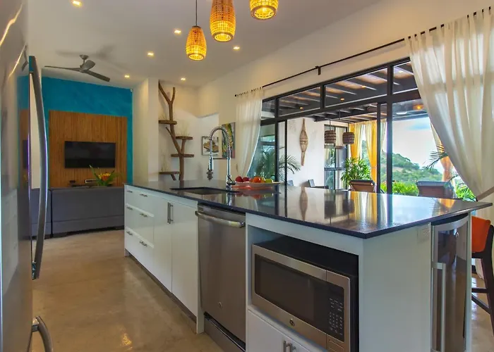 C O C O O N Villa Tamarindo