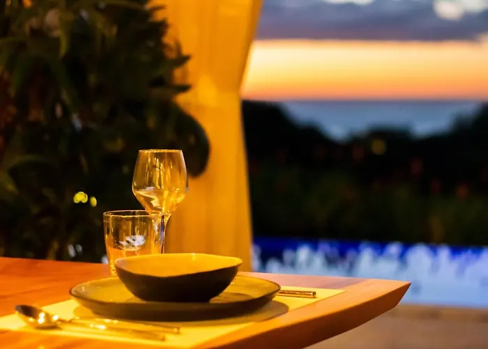 C O C O O N Villa Tamarindo